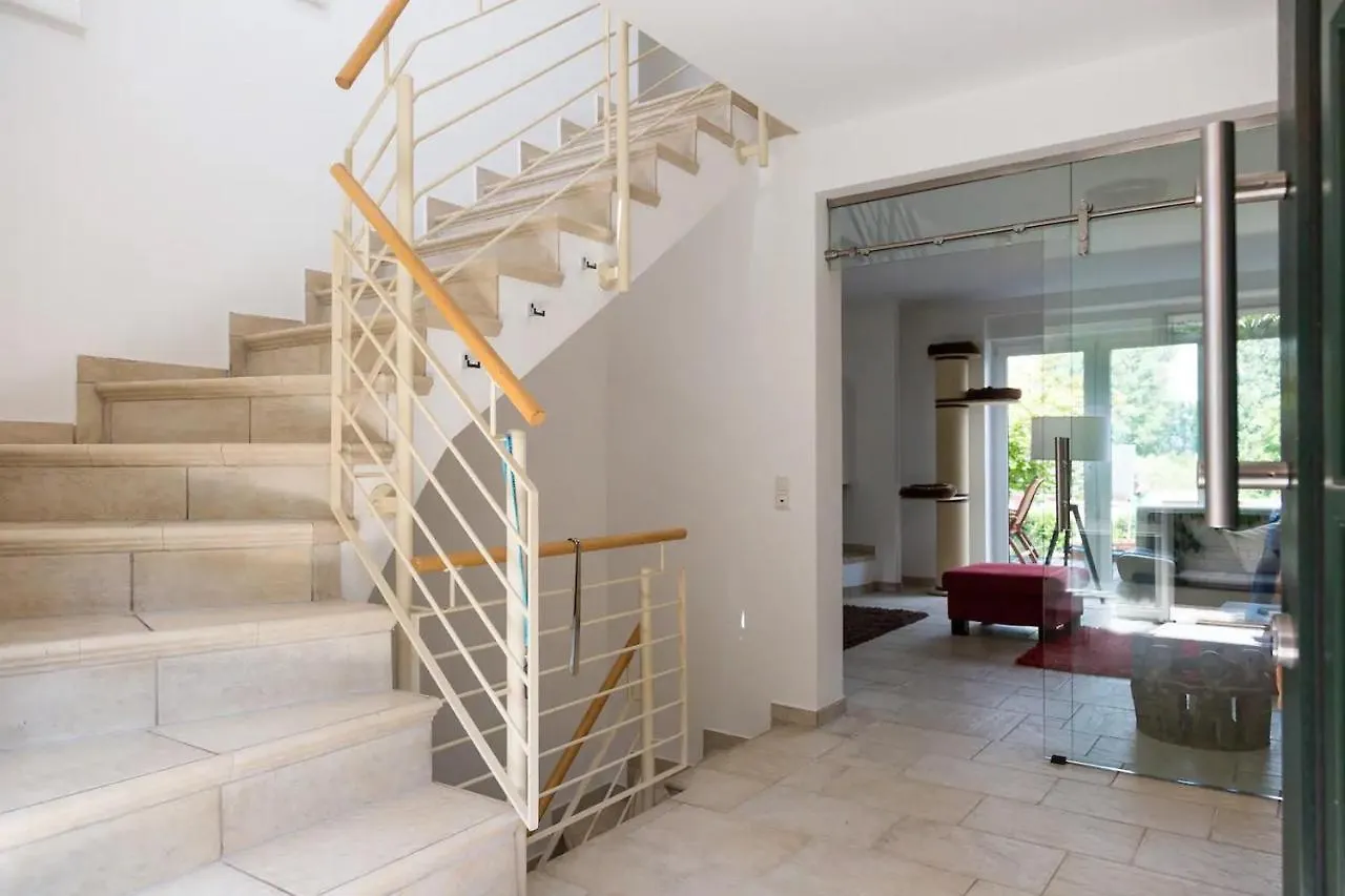 Schönste Lage am Rhein in unmittelbarer Stadtnähe, B&B Köln 0*,