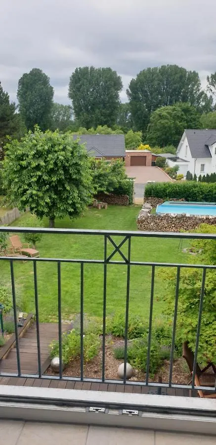Schoenste Lage Am Rhein In Unmittelbarer Stadtnaehe, B & B Köln