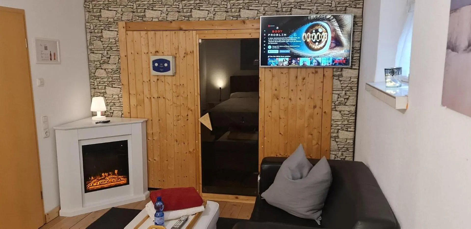 Oda ve Kahvaltı Schoenste Lage Am Rhein In Unmittelbarer Stadtnaehe, B & B Köln