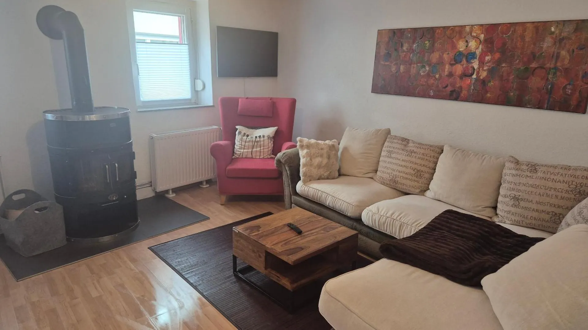 Schoenste Lage Am Rhein In Unmittelbarer Stadtnaehe, B & B Köln Oda ve Kahvaltı